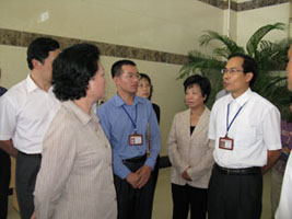省領(lǐng)導、市領(lǐng)導來(lái)我司進(jìn)行視察、指導